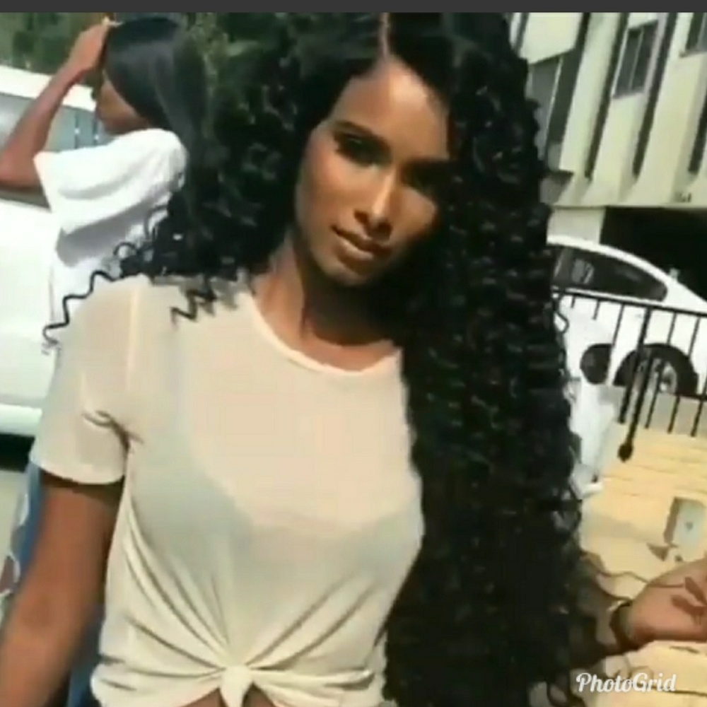 Brazilian Kinky Curly bundles
